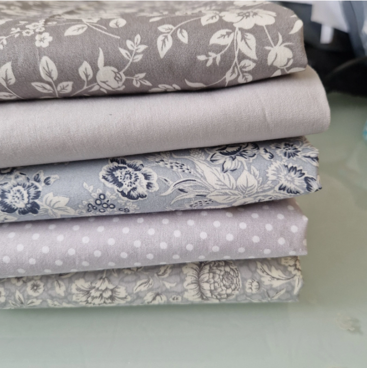 Grey Floral 100% Cotton Bundle Fat Quarters Squares